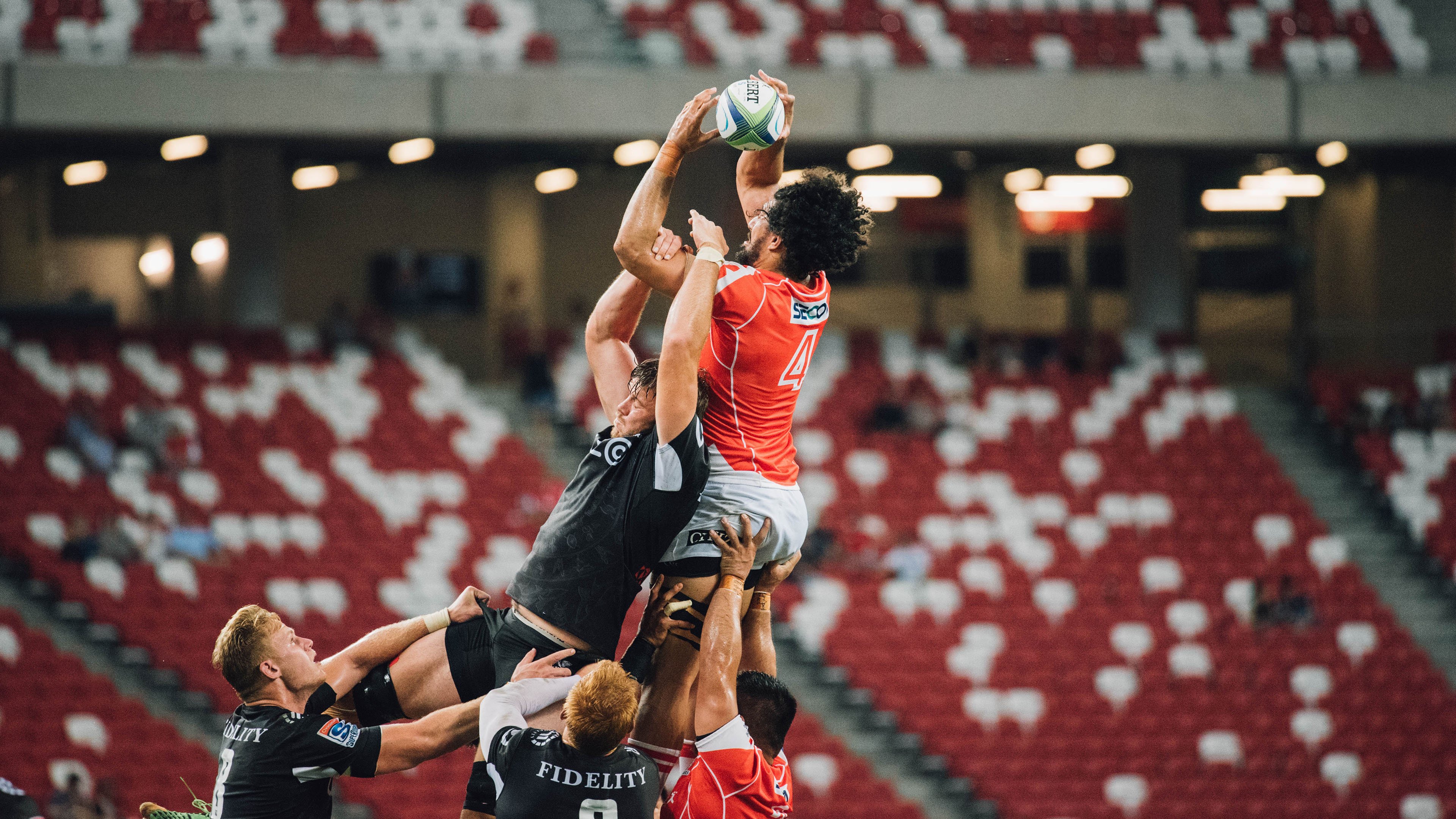 詹姆斯掌控比赛走势，上海队战术终结独行侠连胜神话