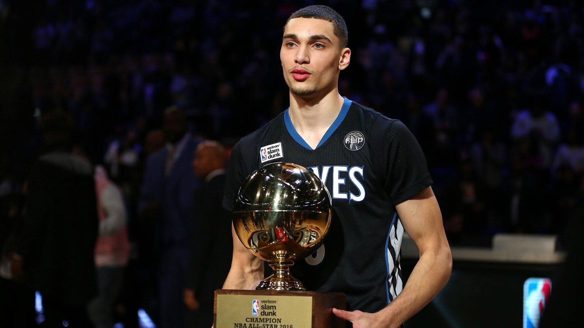 奇才节奏掌控猛龙,英格拉姆个人能力完全展现,当团队智慧与天赋锋芒相遇