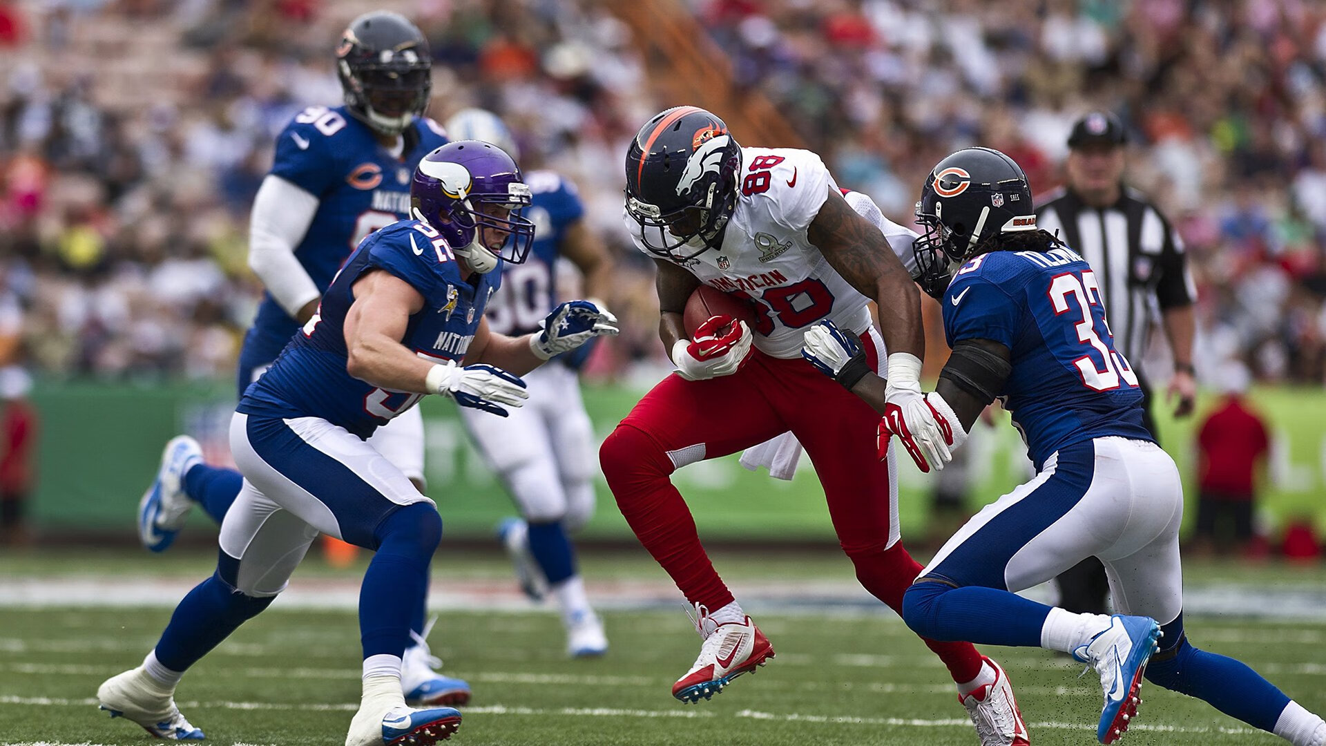 突尼斯节奏掌控巴萨，萨拉赫关键时刻站出来