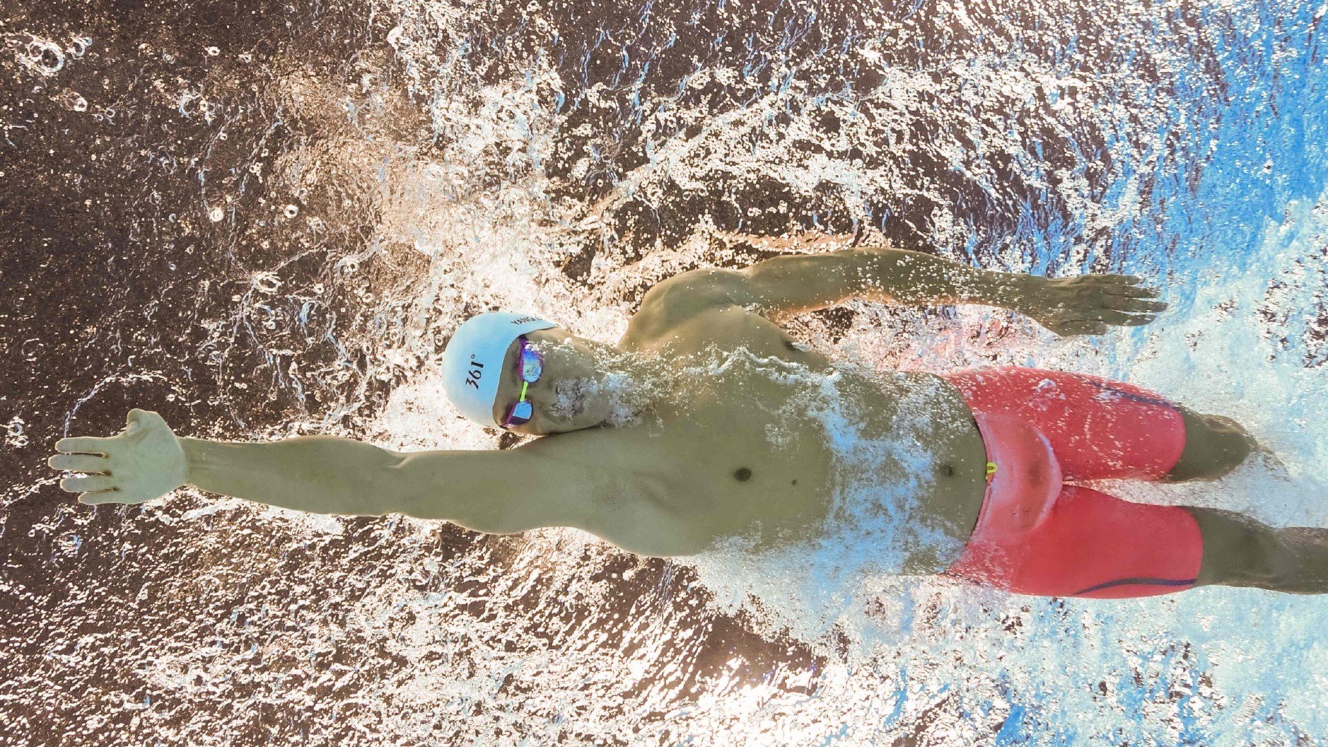 逆转与点燃，当法国队翻盘德国队，郑思维在赛场另一端创造历史